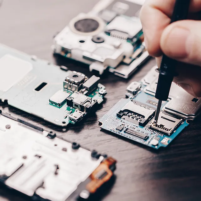 Phone2Fix reparerer telefoner og tablets
